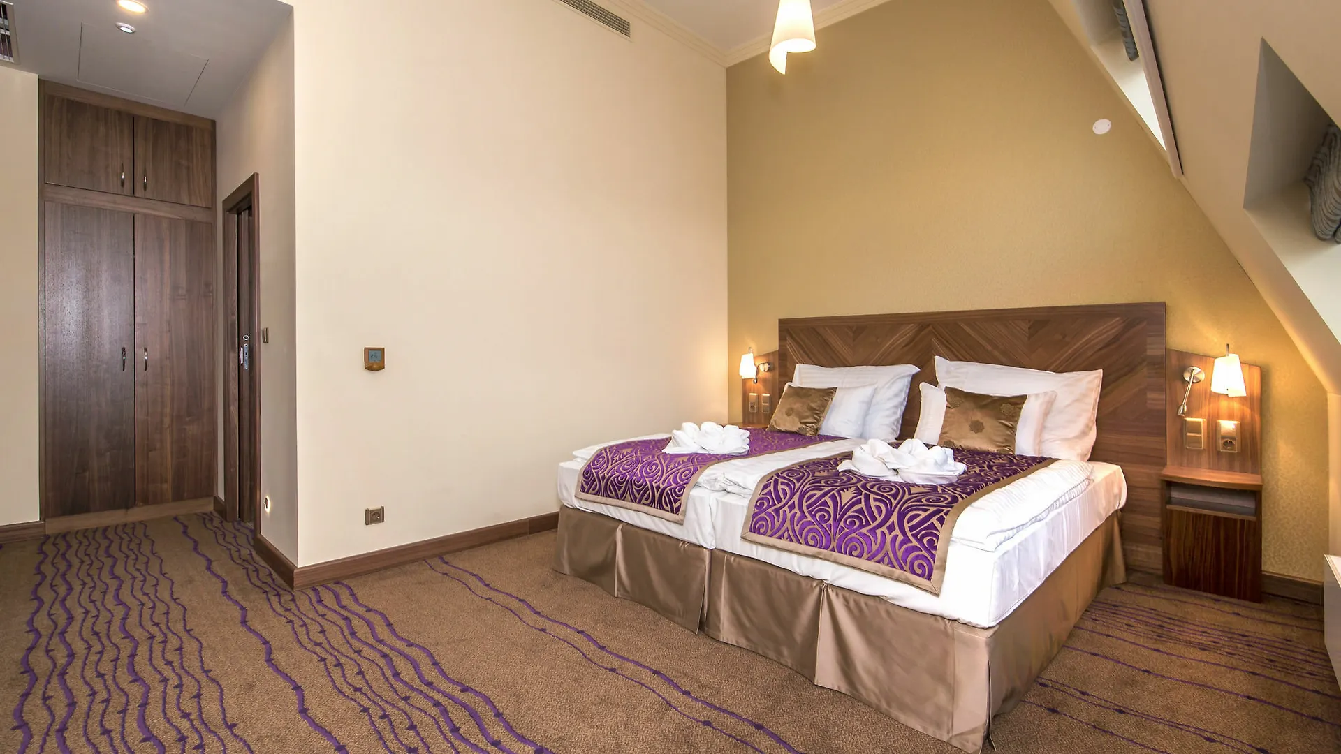 Merchant'S Crown Hotel Praga