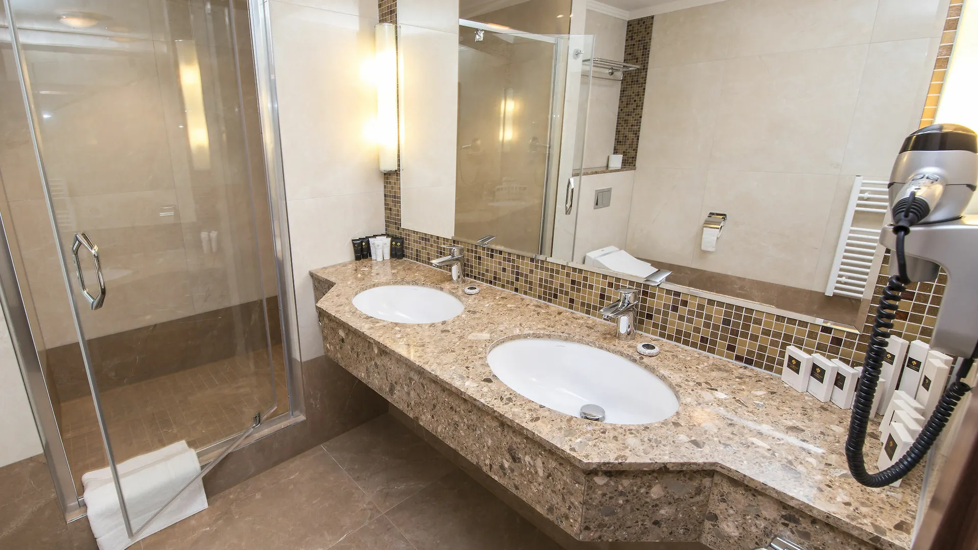 Merchant'S Crown Hotel Praga
